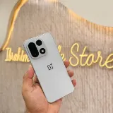 OnePlus 15 · image 3